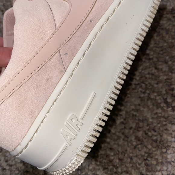Nike Air Force 1 - Picture 2 of 5